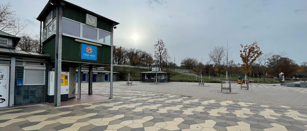 Neubau Hafen Wannsee.  