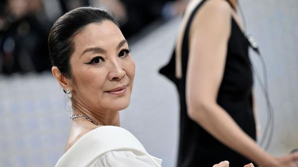 Michelle Yeoh gewann 2022 als erste Darstellerin asiatischer Herkunft den Oscar.
