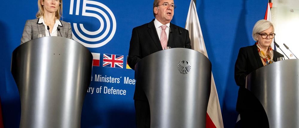 Verteidigungsminister Boris Pistorius kündigt frisches Geld für die Lieferung von US-Rüstungsgütern an die Ukraine an. (Archivbild)