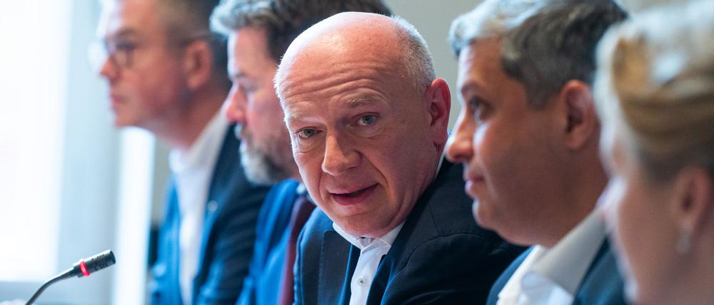 Kai Wegner (CDU), Regierender Bürgermeister von Berlin, bei einer Pressekonferenz der Koalitionsspitzen.