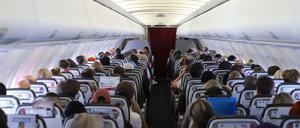 Bei Flugverspätung am besten dokumentieren: die Zeit, wann die Flugzeugtür geöffnet wird.