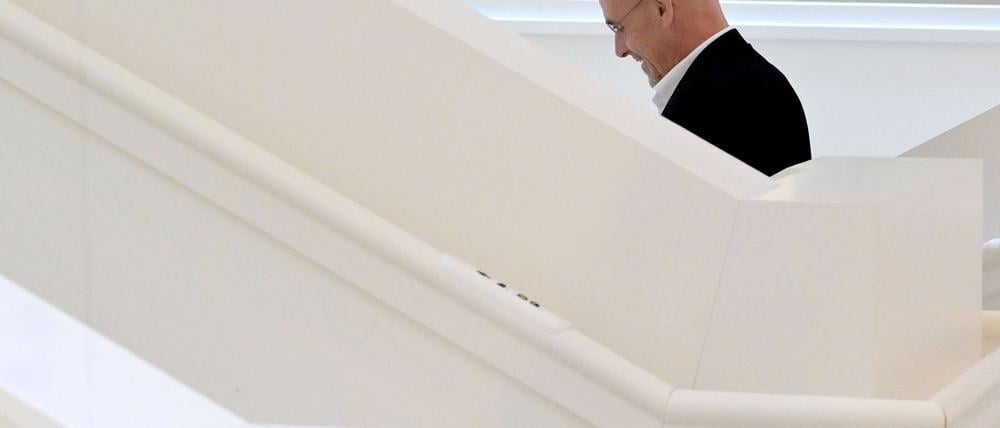 Wie geht es weiter mit der BSW-Fraktion in Brandenburg? Fraktionschef Niels-Olaf Lüders steht in der Kritik, überstand aber einen Misstrauensantrag.