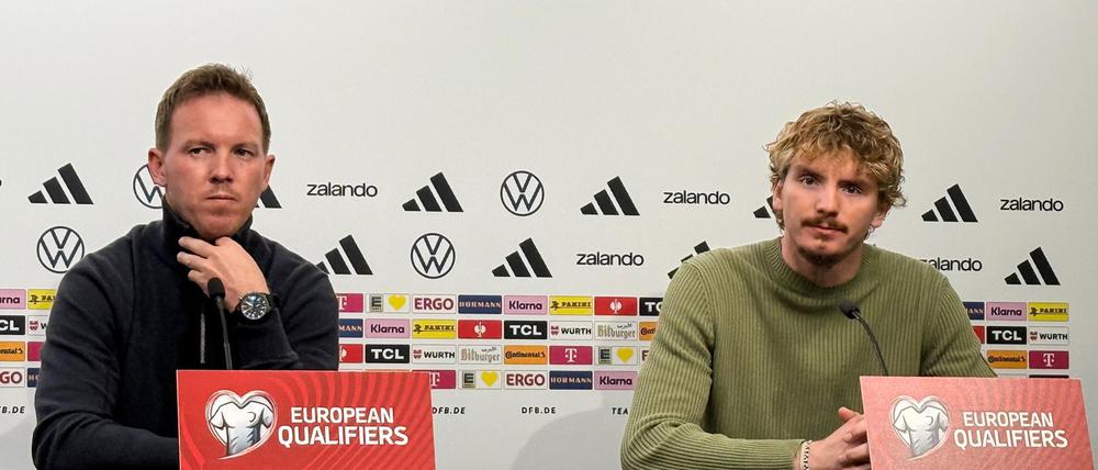 Bundestrainer Nagelsmann (l.) setzt auch auf Nick Woltemade (r.).