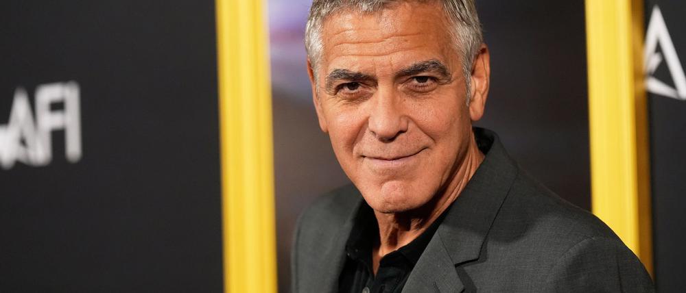 Seit rund 15 Jahren trägt Hollywood-Star George Clooney seine Haare grau - und gilt damit als Vorbild.