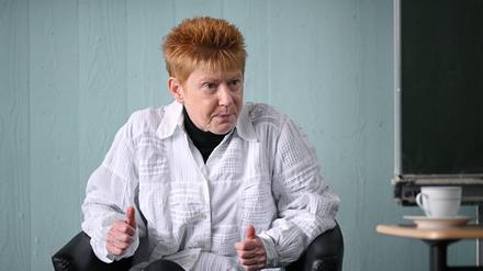 Rottenburg 14.09.2023 Vizepraesidentin des Deutschen Bundestages, Petra Pau Die Linke besucht das Paul-Klee-Gymnasium in Rottenburg Kreis Tuebingen *** Rottenburg 14 09 2023 Vice President of the German Bundestag, Petra Pau Die Linke visits the Paul Klee Gymnasium in Rottenburg district Tuebingen Ulmer