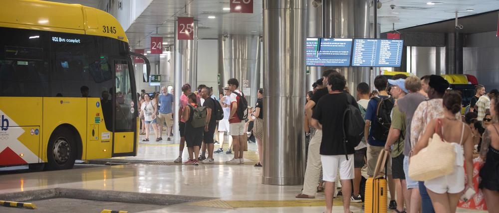 Der Preis für einen Fahrschein in Bus und U-Bahn in Palma wird teurer.