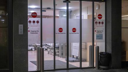 Der Eingang der Rettungsstelle des Vivantes Krankenhaus in Berlin-Friedrichshain. (Symbolbild)