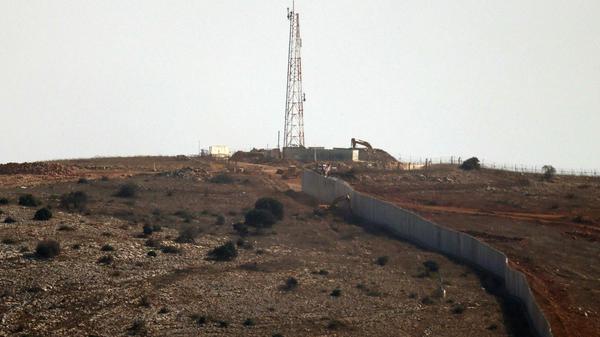 Israelische Mauer nahe dem libanesischen Ort Maroun al Ras.