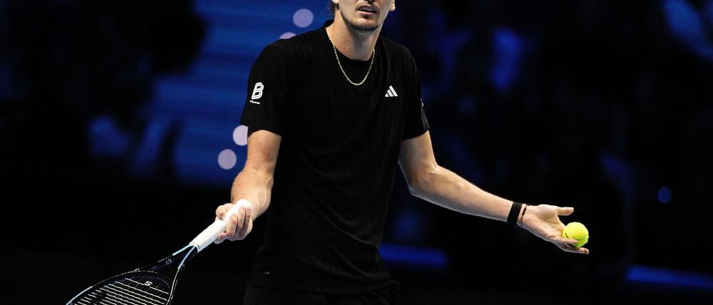 Alexander Zverev kann nur schwer fassen, dass er bei den ATP Finals in der Vorrunde gescheitert ist.