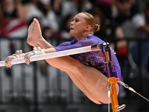 Angelina Melnikowa wurde in Jakarta Weltmeisterin im Mehrkampf.