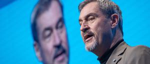 Mit dem Charme, der Friederich Merz am Samstag abging, punktet Markus Söder einen Tag später bei der Jungen Union. 