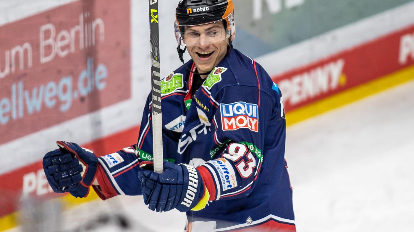 Deutsche-Eishockey-Liga-Eisb-ren-Berlin-gewinnen-mit-4-2-gegen-Frankfurt