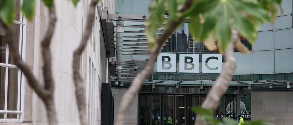 Das BBC-Hauptquartier in London.  