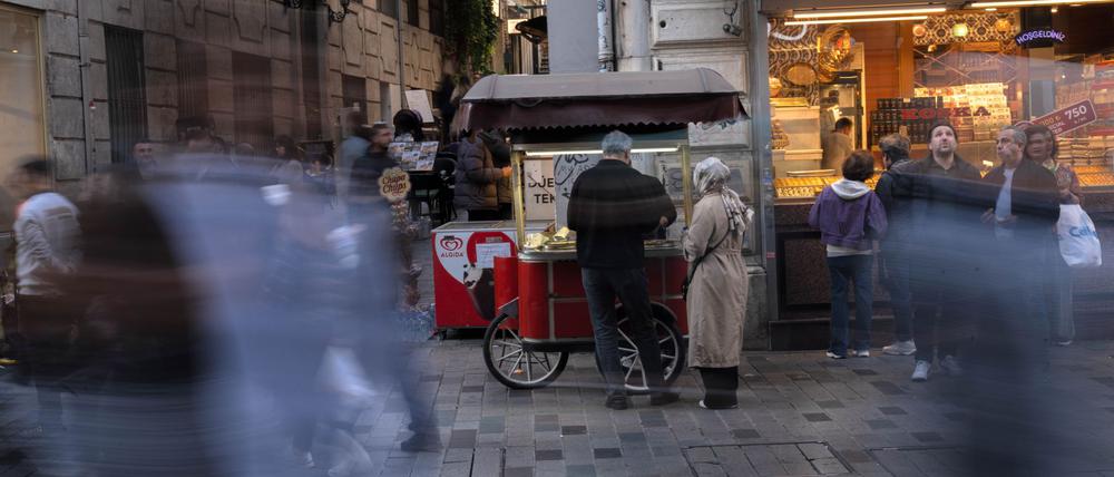 Nach den Todesfällen in Istanbul werden heute toxikologische Gutachten erwartet.