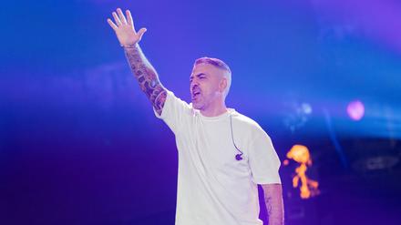 Nach Vorwürfen gegen Polizisten wegen einer privaten Tätigkeit für Bushido will die Berliner Polizei Konsequenzen ziehen. (Archivbild)