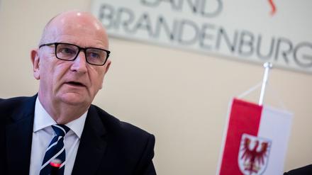 Brandenburgs Regierungschef Dietmar Woidke (SPD) äußert sich zur Krise beim Koalitionspartner BSW (Archivbild).