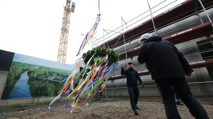 Deckenfest beim Sportforum Schlaatz.