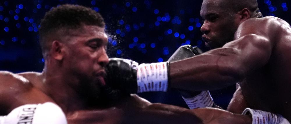 Zuletzt gab es eine Pleite für Anthony Joshua (l). (Archivfoto)
