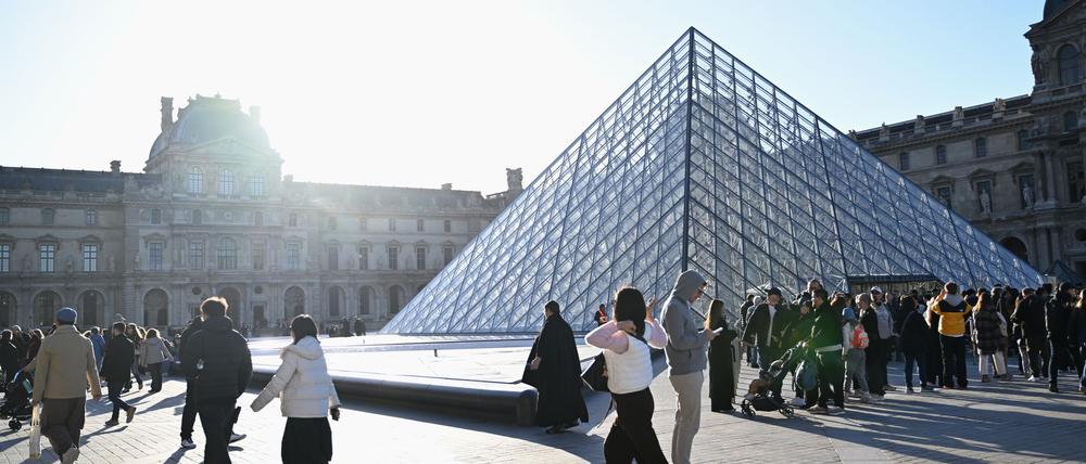 Für wenige Minuten hing im Louvre ein Bild, das zwei Tiktoker dort kurzerhand angebracht haben. (Archivbild)