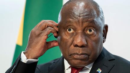 South Africa's President Cyril Ramaphosa gives a press conference at the Swiss House of Parliament during his two-day state visit in Switzerland, in Bern on October 29, 2025. (Photo by ENNIO LEANZA / AFP)