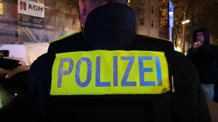 Ein Verbundeinsatz von Zoll, Polizei und Steuerfahndung am 14. November 2025 in Berlin.