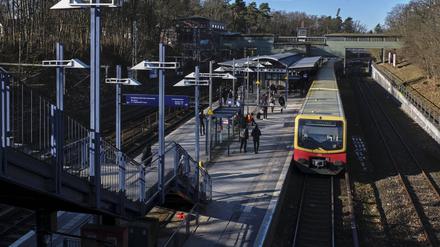 Die Tat ereignete sich am S-Bahnhof Messe-Süd. (Symbolbild)