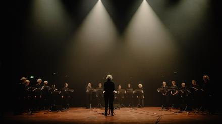 „Rekonstruktion für Chor“ (AT) Luc Döbereiner und Chorwerkstatt Berlin (Leitung: Sandra Gallrein)