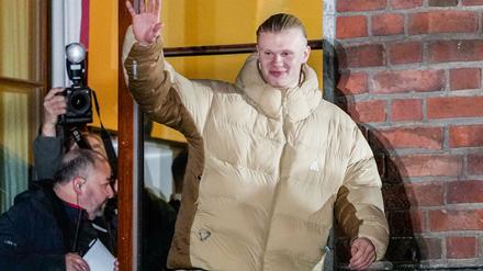 Norwegens Fußballstar Erling Haaland beim Empfang.