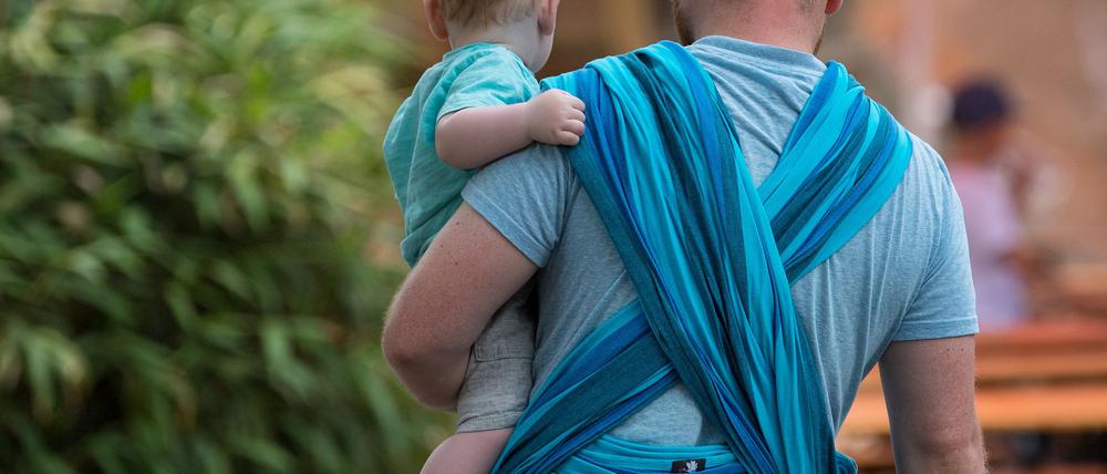 Hat sich die Rolle des Mannes in der Gesellschaft verändert? Oder wandelt sie sich bereits wieder zurück? (Symbolbild)