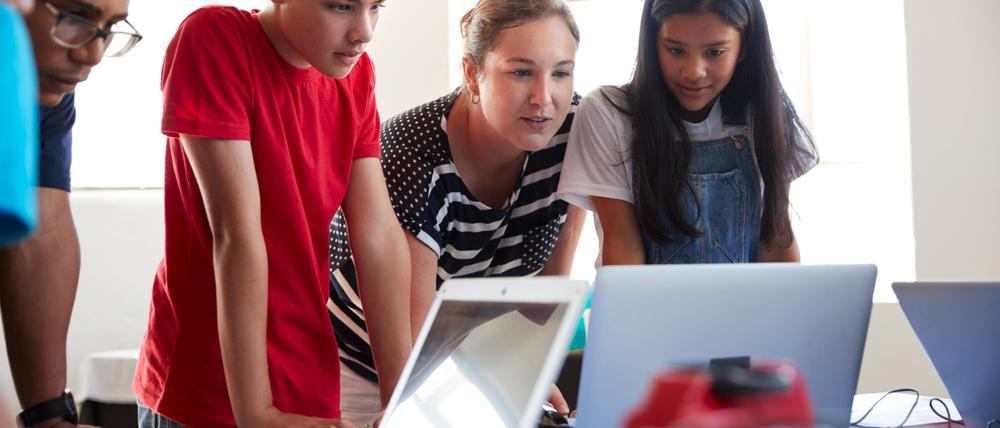 LEVEL UP! für Demokratie und Kinderrechte - Kinder entwickeln eigene Games zu gesellschaftlichen Themen // Weiterer Text über ots und www.presseportal.de/nr/181428 / Die Verwendung dieses Bildes für redaktionelle Zwecke ist unter Beachtung aller mitgeteilten Nutzungsbedingungen zulässig und dann auch honorarfrei. Veröffentlichung ausschließlich mit Bildrechte-Hinweis.