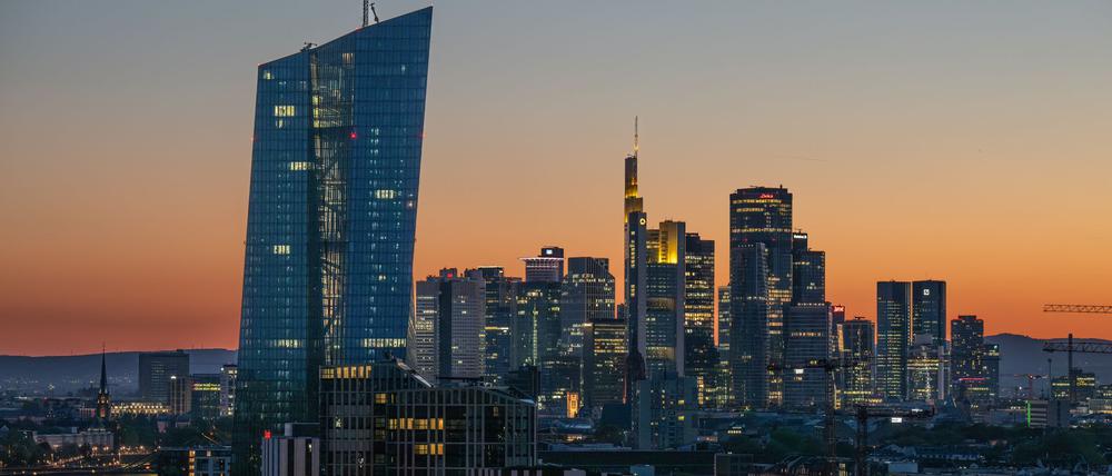 Die EZB beaufsichtigt die größten Banken im Euroraum direkt (Archivbild)