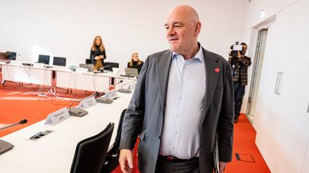 Brandenburgs BSW-Finanzminister Robert Crumbach ist auch Fraktionsmitglied - darüber gibt es Streit (Archivbild).