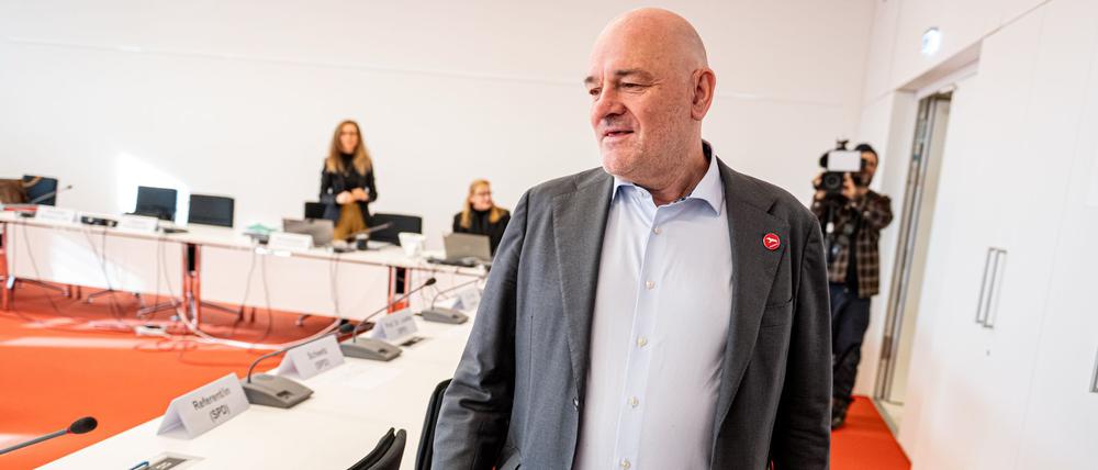 Brandenburgs BSW-Finanzminister Robert Crumbach ist auch Fraktionsmitglied - darüber gibt es Streit (Archivbild).