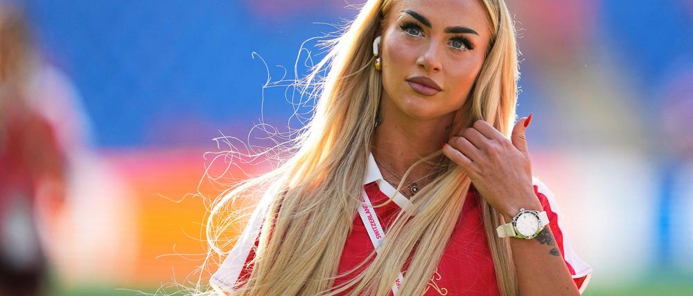 Zeigt ein verwüstetes Zimmer: Alisha Lehmann.