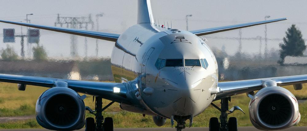Anfang November traf die erste Boeing P8-A Poseidon der Bundeswehr auf dem Flughafen Berlin Brandenburg (BER) ein. Der Seefernaufklärer kann U-Boote aufspüren und Seegebiete überwachen.
