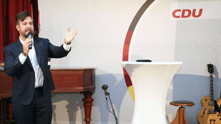 Ist nun unter Protest zurückgetreten: Ex-Ortsvorsitzender Marc-Eric Lehmann beim Neujahrsempfang der CDU Frohnau im Jahr 2023. 