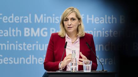 Pressekonferenz von Nina Warken CDU, Bundesministerin für Gesundheit am 8.10.2025 