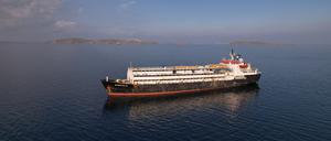 Auf diesem von der Animal Welfare Foundation zur Verfügung gestellten Bild ankert das Viehtransportschiff Spiridon II mit Tausenden Rindern noch vor der türkischen Küste. Es ist mittlerweile zurück auf dem langen Weg nach Uruguay.