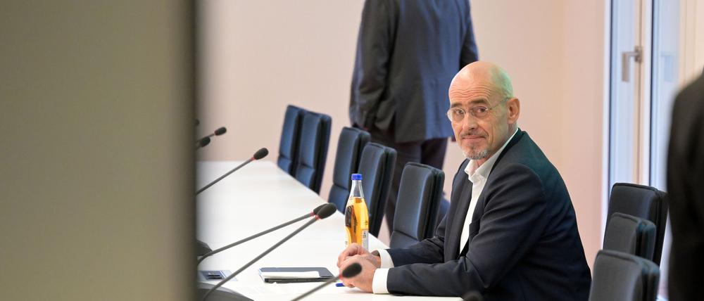 Brandenburgs BSW-Fraktionschef Niels-Olaf Lüders äußert sich zur Lage in seiner Fraktion (Archivbild).