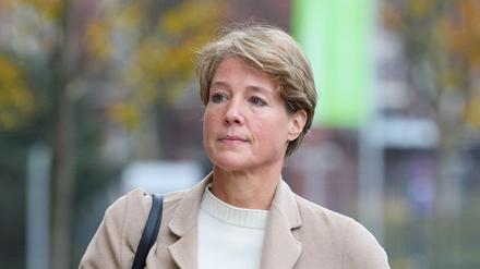 Christina Block, deutsche Gastronomin und Unternehmerin, kommt zum Prozess gegen sie selbst wegen mutmaßlicher Kindesentführung (Symbolbild).