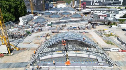 Am Tiefbahnhof Stuttgart 21 werden Ende des kommenden Jahres wohl nicht wie geplant die ersten Fernzüge halten. (Archivbild)