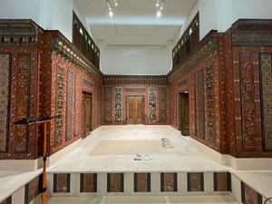 Das frisch restaurierte Aleppo-Zimmer im Museum für Islamische Kunst wird im Frühjahr 2027 wiedereröffnet.