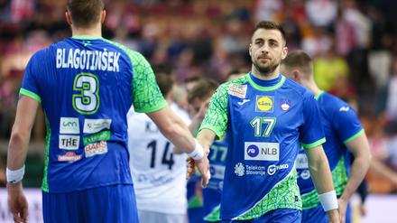 Der Slowene Nejc Cehte (r) kennt die Bundesliga. (Archivfoto)