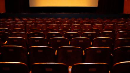 Ein Unbekannter brach in die Neuen Kammerspiele in Kleinmachnow ein.