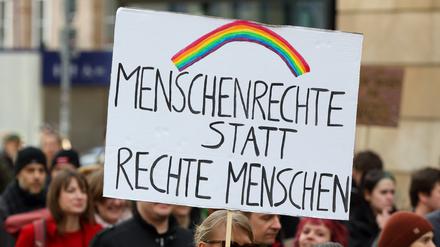 Demonstration im thüringischen Erfurt kurz vor der Bundestagswahl 2025. 