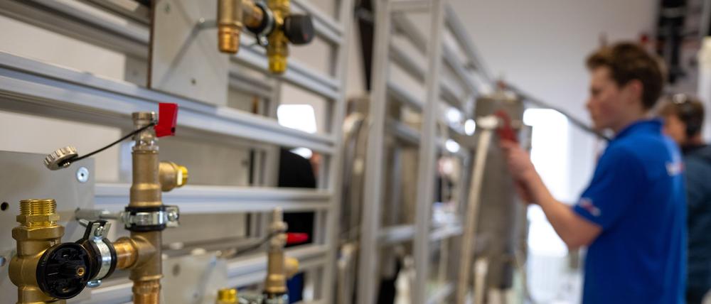 Das Berliner Handwerk fühlt sich bei der Diskussion um die Ausbildungsplatzumlage übergangen. (Archivbild)