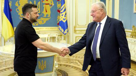 Keith Kellogg bei einem Besuch in Kiew im August. 