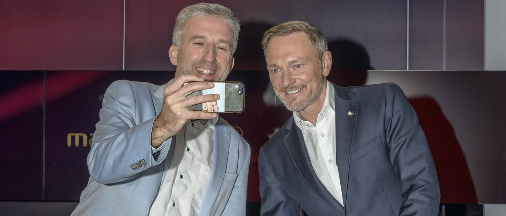 Palmer und Lindner fanden bei „Maischberger“ noch Zeit für ein Selfie.