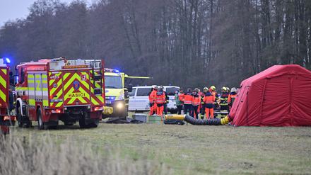 Zwei Züge prallen zwischen den Orten Zliv und Divcice bei Ceske Budejovice in Tschechien frontal aufeinander.