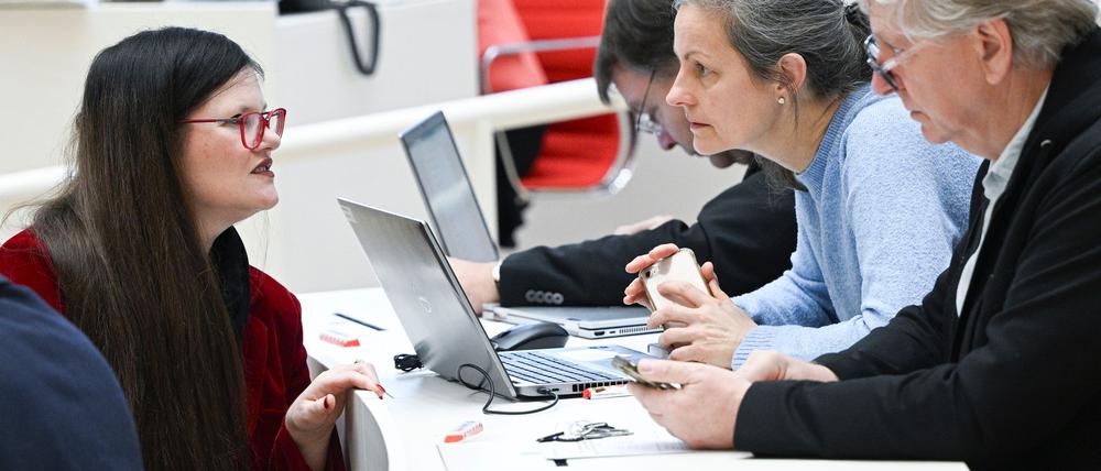 Die Brandenburger BSW-Landtagsabgeordnete Jouleen Gruhn äußert sich zur Lage der Fraktion, die in eine Krise geraten ist.